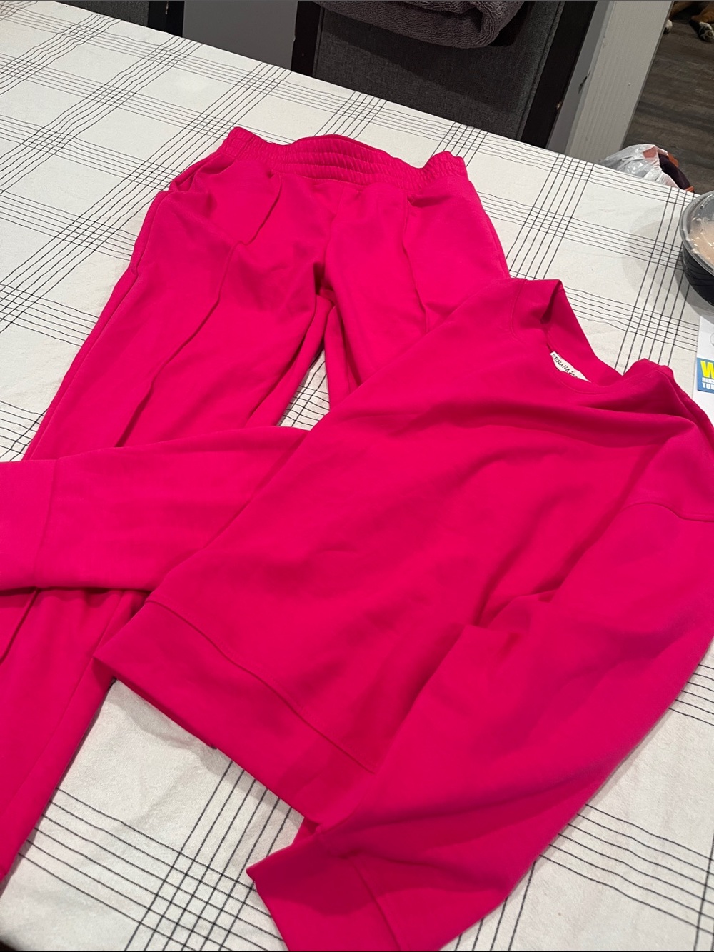 Zenana Outfitters Hot Pink Sweatshirt & Jogger Set